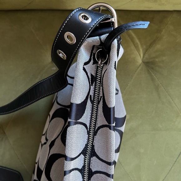 Coach Signature Black Soho Canvas Duffle Shoulder Bag Purse - Picture 11 of 11